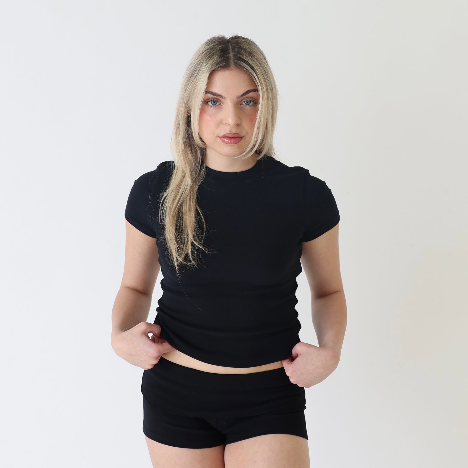 ‘Aleia’ tee in black - front view