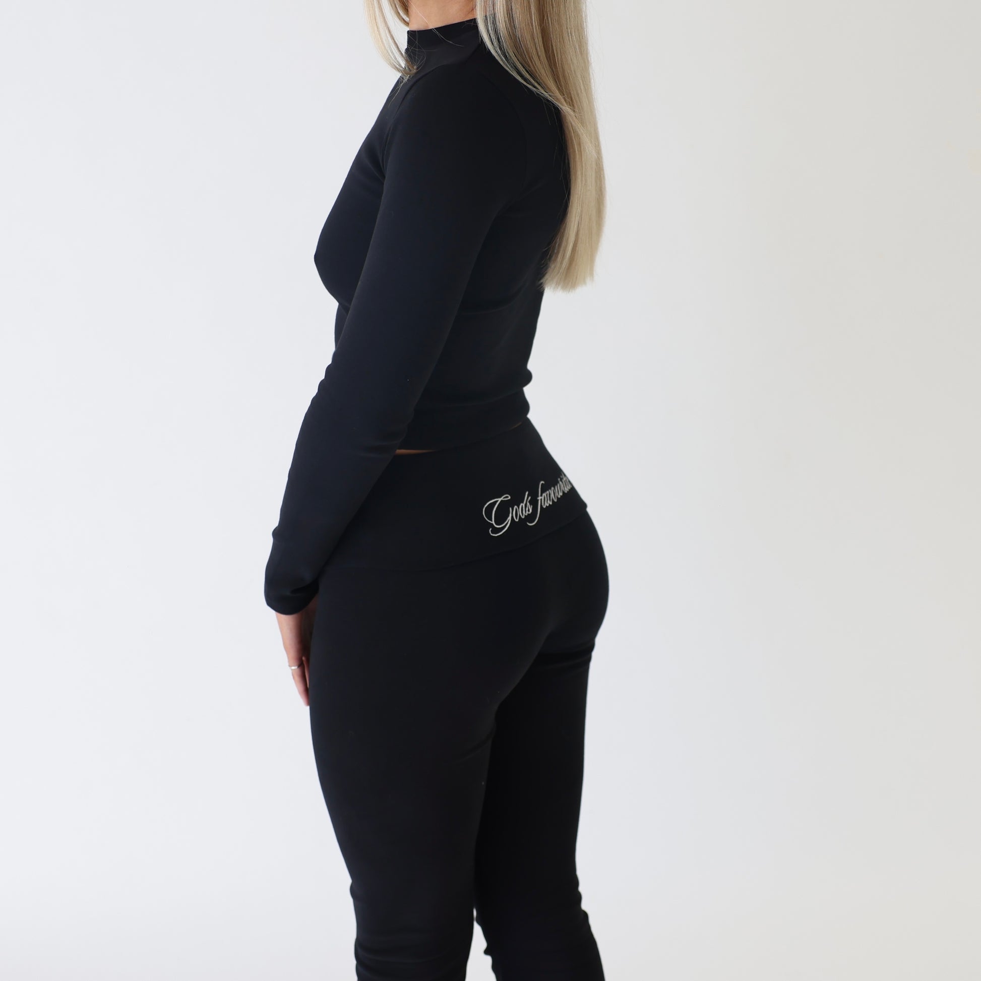 Halo Pants in Black - Details